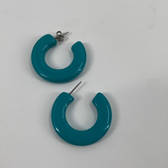 Vintage Jewelry - Sold❌❌❌Vintage teal hoop earrings